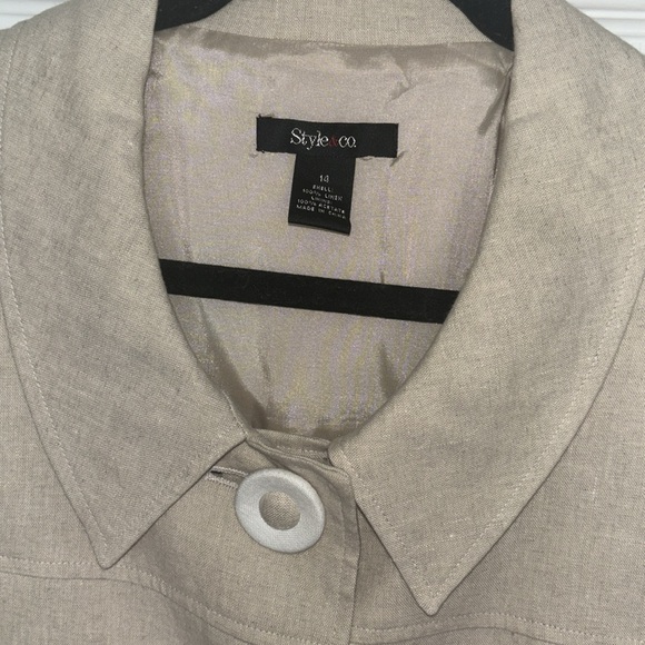 Linen Jacket - Picture 2 of 3